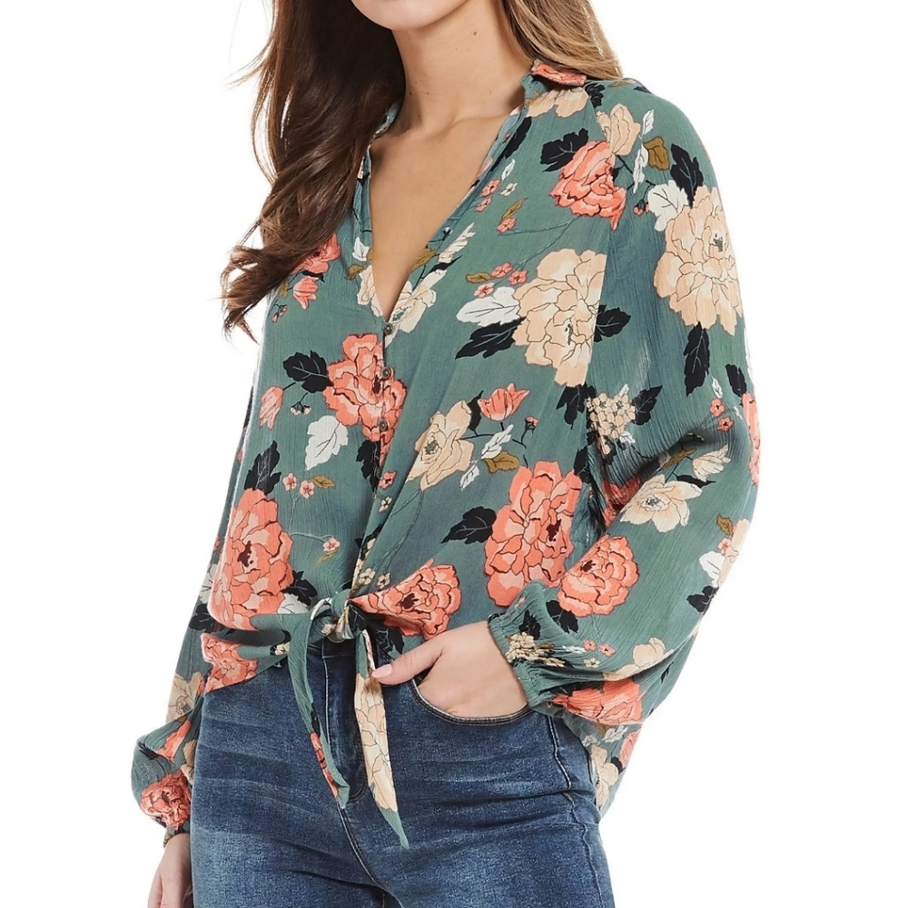 Billabong NWT women's lrg cleardays top